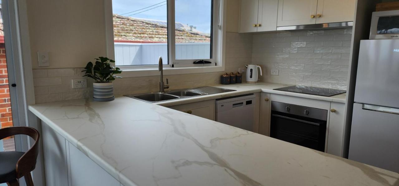 Stanley Village Waterfront Accommodation المظهر الخارجي الصورة